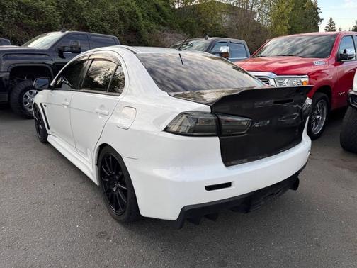 Wicked White Metallic 2013 Mitsubishi Lancer Evolution GSR