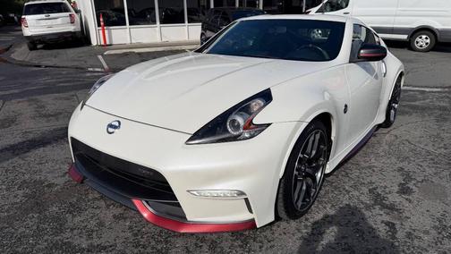 2017 Nissan 370Z NISMO