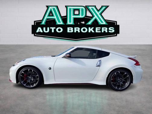 2017 Nissan 370Z NISMO