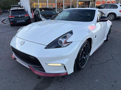 2017 Nissan 370Z NISMO