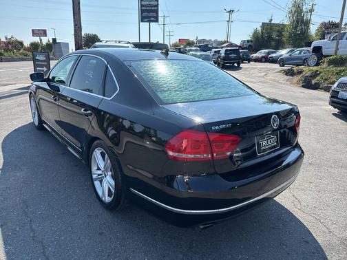 2014 Volkswagen Passat 1.8T Auto SEL Premium