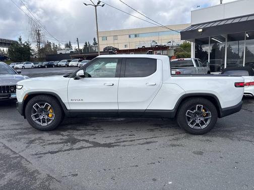 2022 Rivian R1T Adventure