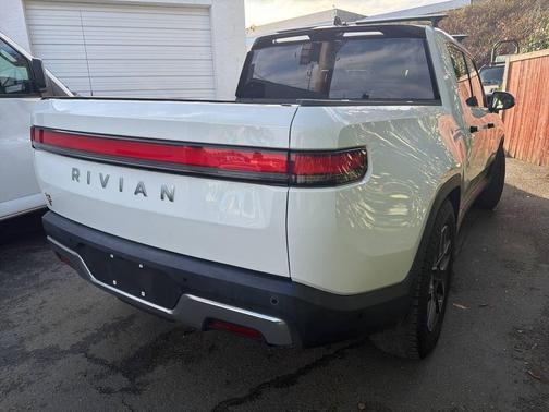 2022 Rivian R1T Adventure