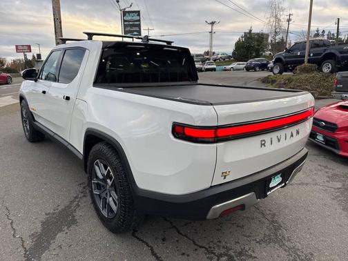 2022 Rivian R1T Adventure