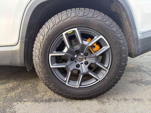 2022 Rivian R1T Adventure