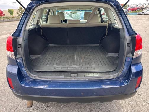 2010 Subaru Outback 2.5 i