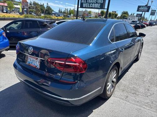 2018 Volkswagen Passat 2.0T SE