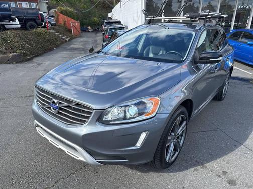 2017 Volvo XC60 T5 Dynamic