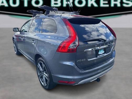 Osmium Grey Metallic 2017 Volvo XC60 T5 Dynamic