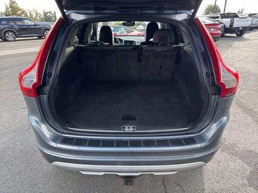 2017 Volvo XC60 T5 Dynamic