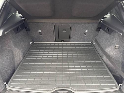 2019 Volvo XC40 T5 Momentum