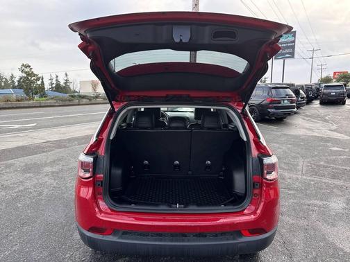 2017 Jeep New Compass Latitude