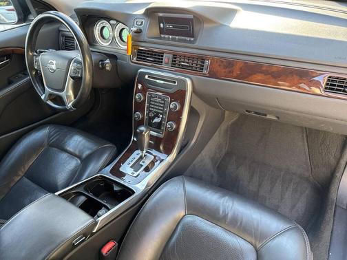 2012 Volvo XC70 3.2