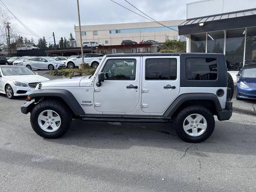 2010 Jeep Wrangler Unlimited Sport