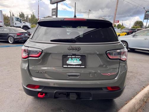 Sting-Gray Clearcoat 2020 Jeep Compass Trailhawk