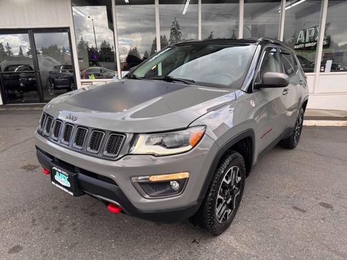 Sting-Gray Clearcoat 2020 Jeep Compass Trailhawk