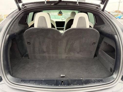 2022 Tesla Model X Dual Motor All-Wheel Drive