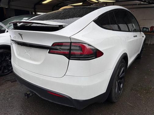 2022 Tesla Model X Dual Motor All-Wheel Drive
