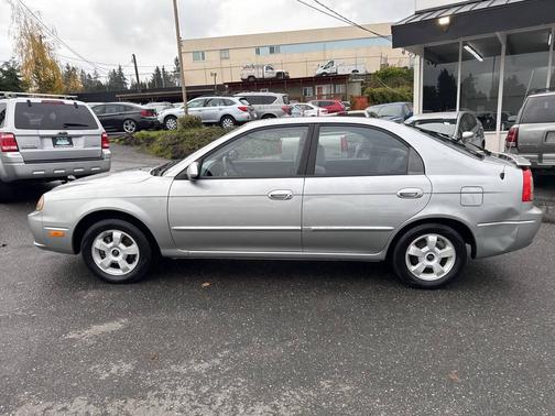 2004 Kia Spectra GS 4dr Hatchback