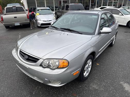 2004 Kia Spectra GS 4dr Hatchback