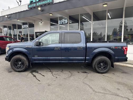 Blue Flame Metallic 2015 Ford F-150 XLT