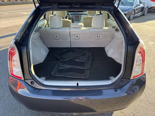 2014 Toyota Prius Two