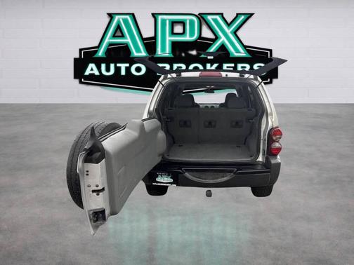 Bright Silver Metallic Clearcoat 2007 Jeep Liberty Sport