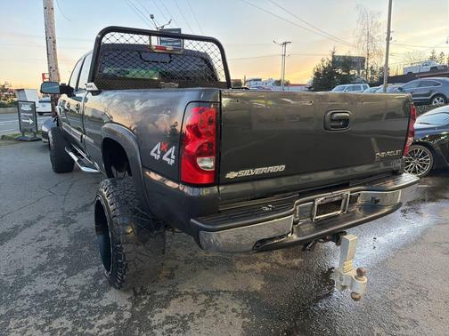 2003 Chevrolet Silverado 2500 LS H/D Crew Cab