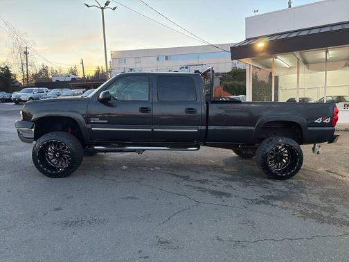2003 Chevrolet Silverado 2500 LS H/D Crew Cab