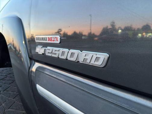 2003 Chevrolet Silverado 2500 LS H/D Crew Cab