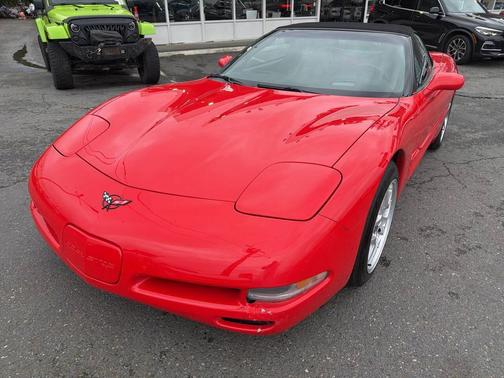 2001 Chevrolet Corvette Base