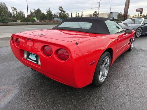 2001 Chevrolet Corvette Base
