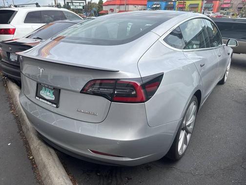 2018 Tesla Model 3 Performance
