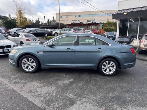 2010 Ford Taurus SEL