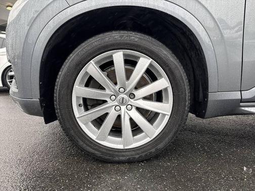 Osmium Grey Metallic 2016 Volvo XC90 T6 Momentum