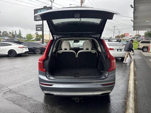 Osmium Grey Metallic 2016 Volvo XC90 T6 Momentum