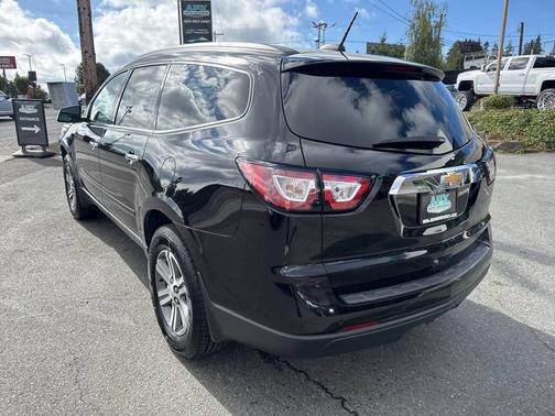 2017 Chevrolet Traverse 2LT