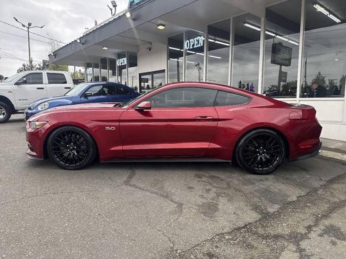 Race Red 2017 Ford Mustang GT