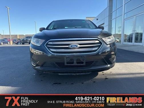 2015 Ford Taurus SE