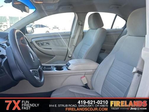 2015 Ford Taurus SE