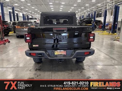 2025 Jeep Gladiator Sport