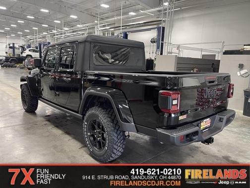 2025 Jeep Gladiator Sport