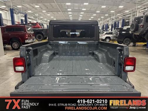 2026 Jeep Gladiator Sport