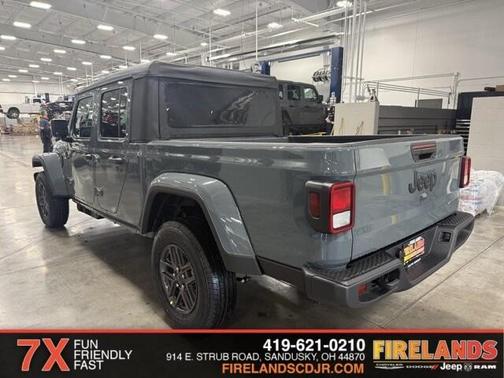 2026 Jeep Gladiator Sport