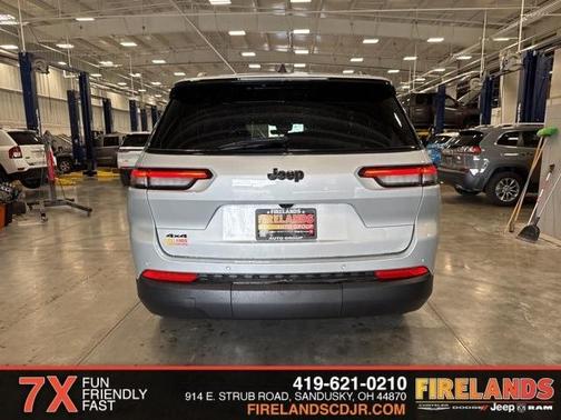 2025 Jeep Grand Cherokee L Laredo