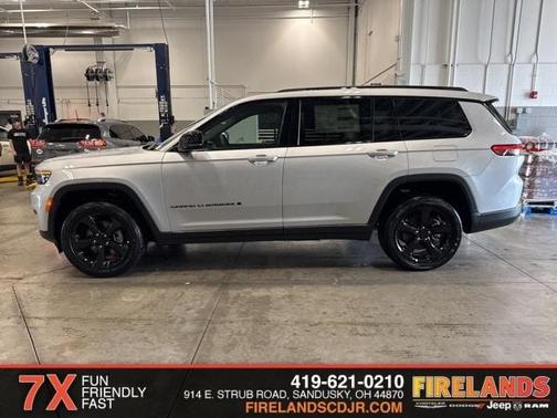 2025 Jeep Grand Cherokee L Laredo