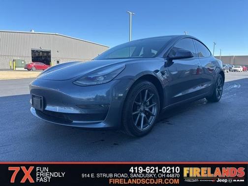 2021 Tesla Model 3 Standard Range Plus