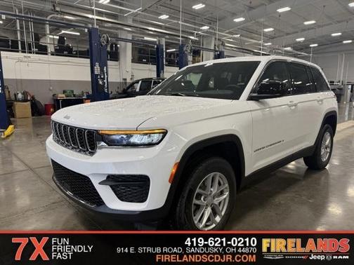 2025 Jeep Grand Cherokee Laredo