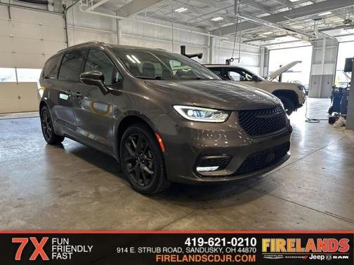 2021 Chrysler Pacifica Limited AWD