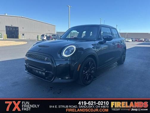 2023 MINI Hardtop Cooper S